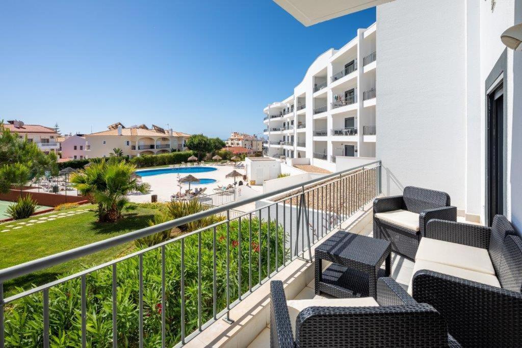 Appartement Vista Das Ondas Olhos de Agua  Exterior photo